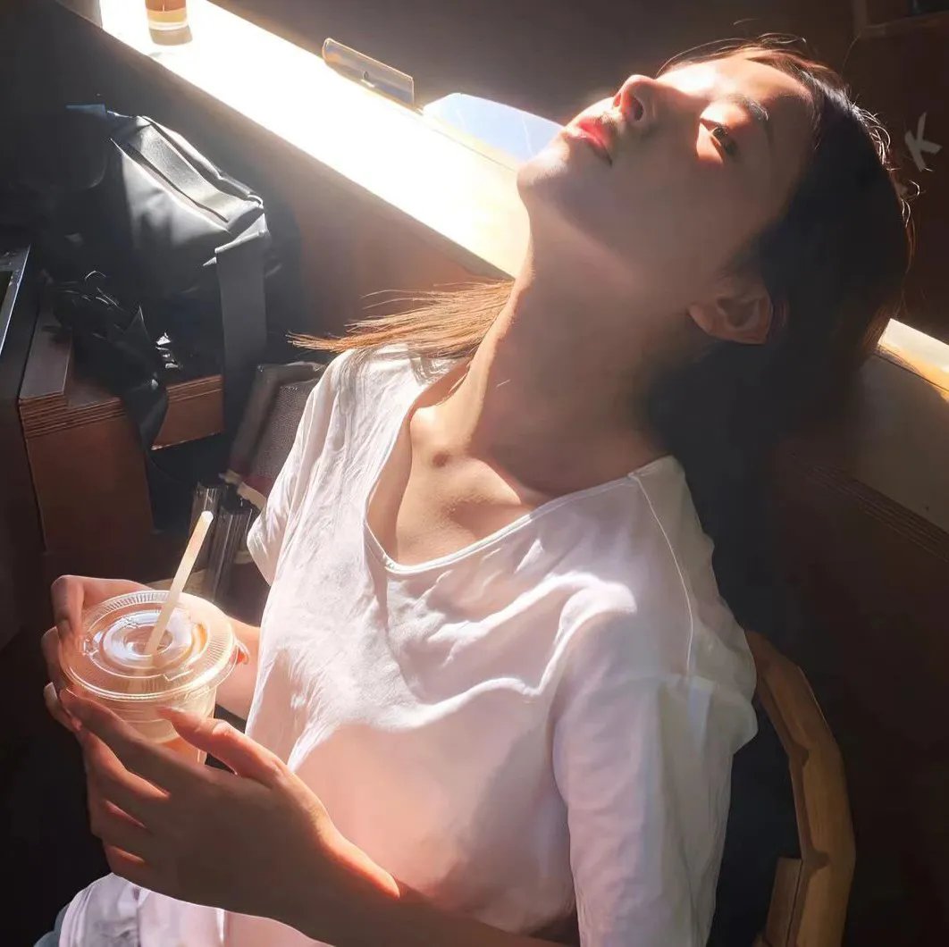 手拿大小姐剧本后我不伺候了